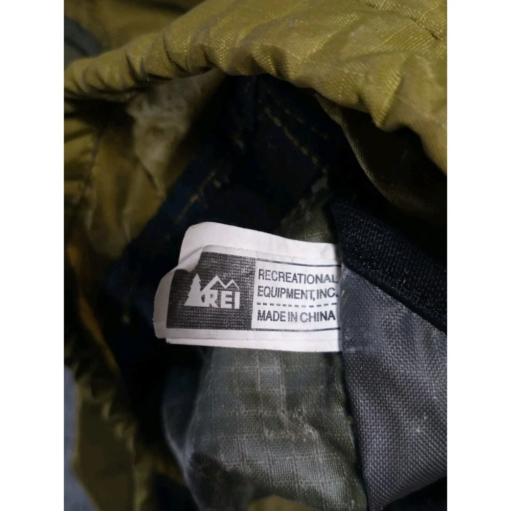 REI Flash 18 Backpack Lightweight Hiking Daypack Olive Green Yellow 18L